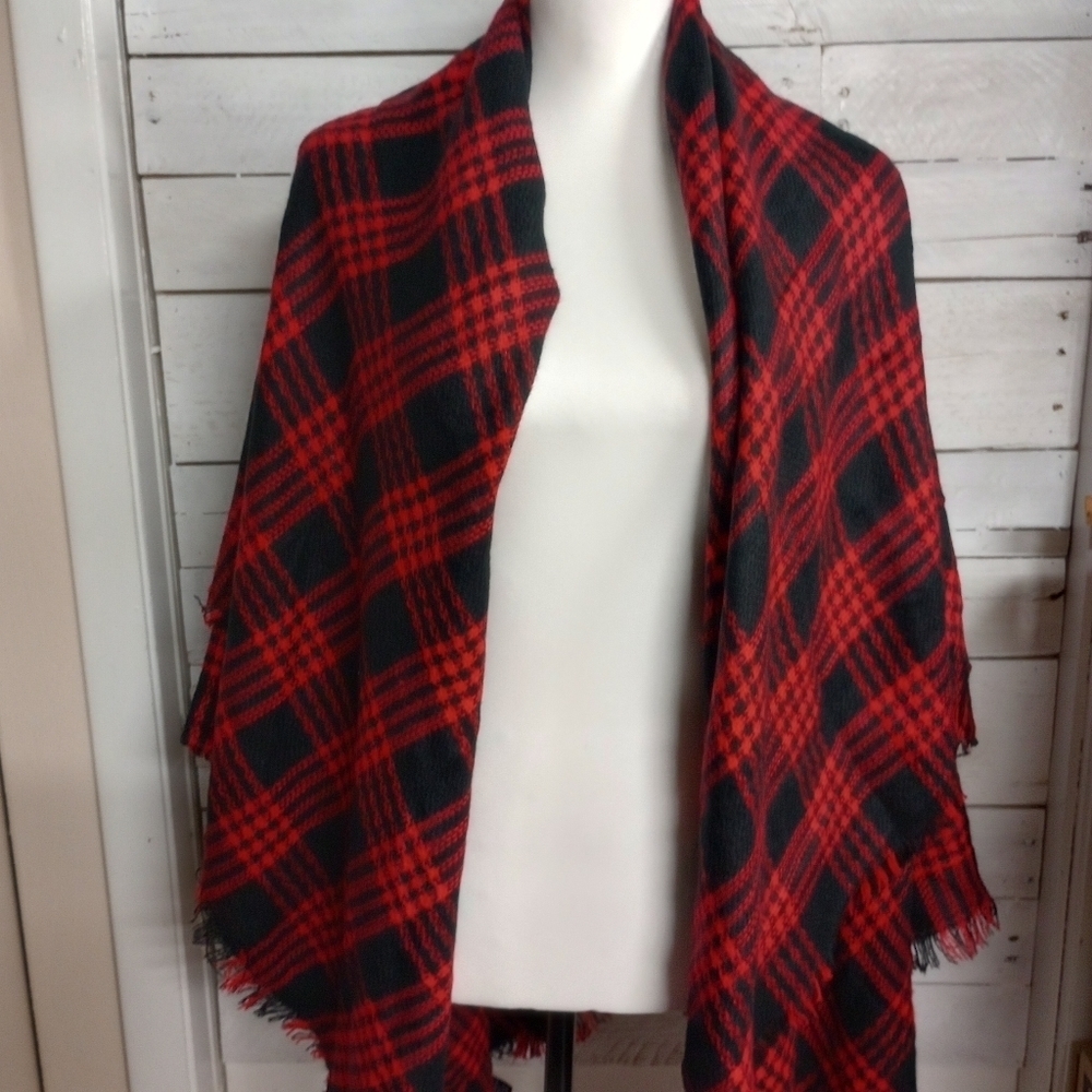 Altard State NWT 56" x 56" Red Black Buffalo Plaid Blanket Scarf Shawl Wrap